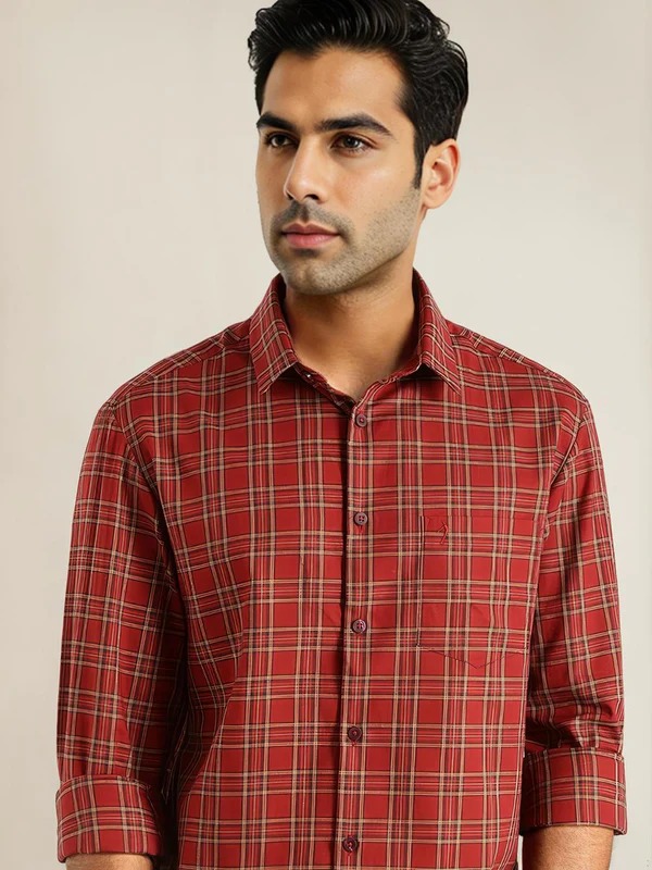 Indian Terrain Men Checkered Red Shirt
